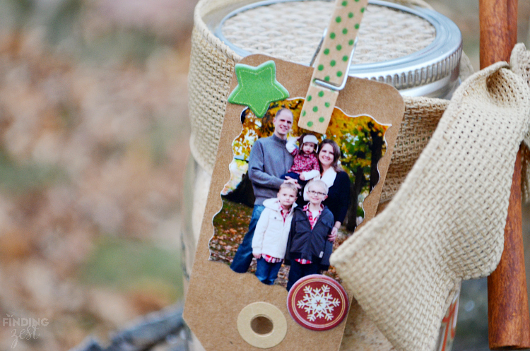 Get all the ingredients needed to make a Russian tea mix, also known as friendship tea. Create a mason jar gift with this orange tea mix which makes a great homemade holiday gift this season!