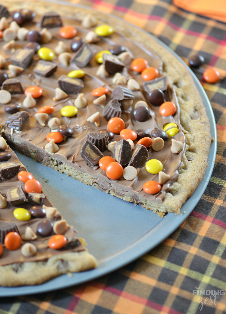 Peanut Butter Chocolate Chip Cookie Pizza