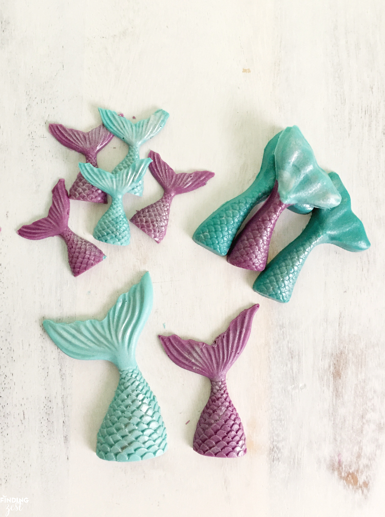 Want to make chocolate mermaid tails but are not sure which mermaid mold is right for your project? See how different molds compare! Perfect for birthday parties and mermaid treats!