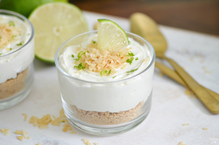 Make dessert in just 15 minutes with these no-bake key lime cheesecake cups! These parfaits can be whipped up in no time using Dannon Oikos Greek yogurt and cream cheese. Topped with toasted coconut, this dessert is sure dazzle your taste buds!