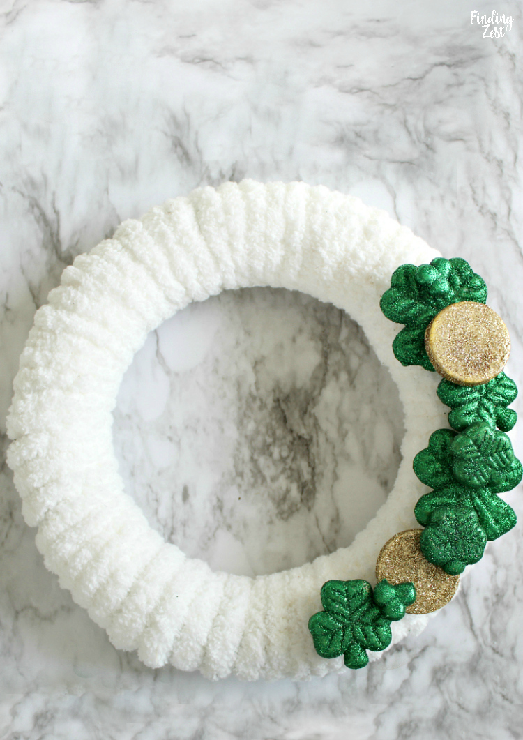 Shamrock Wreath St Patrick S Day Decorations Diy Finding Zest