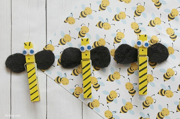 Cute clothespin crafts for kids. This bumble bee is sure to brighten up any space!