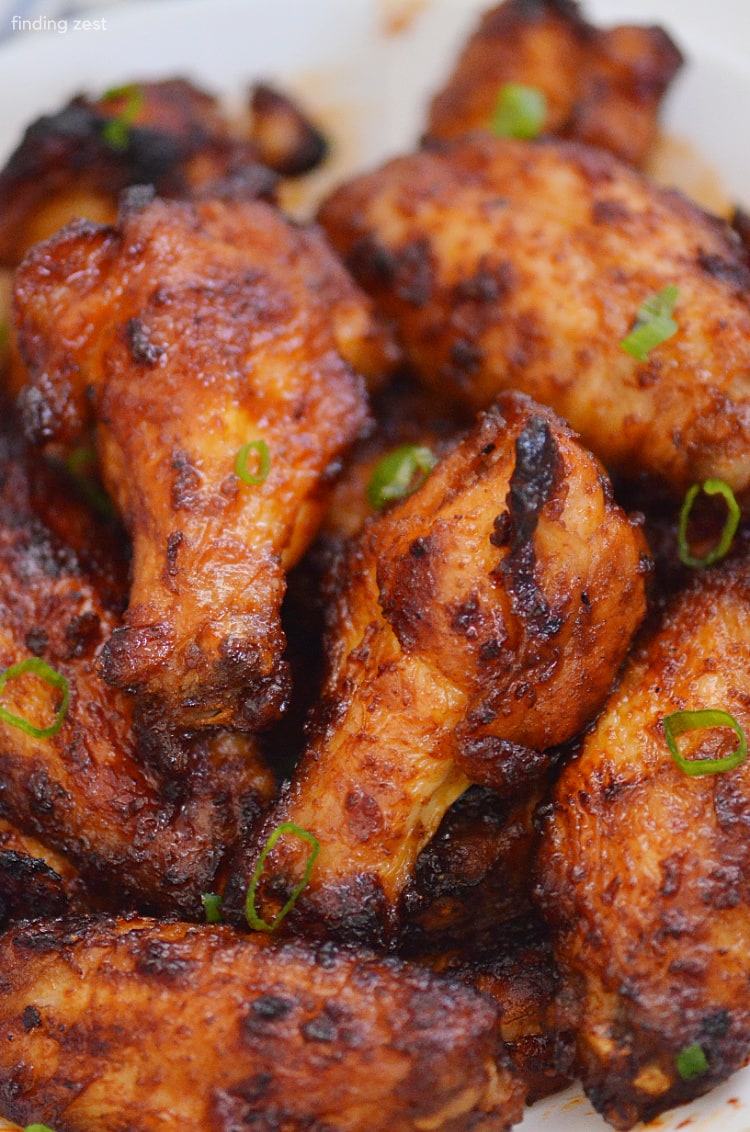 Air Fryer Wings with BBQ Sauce and Dry Rub
