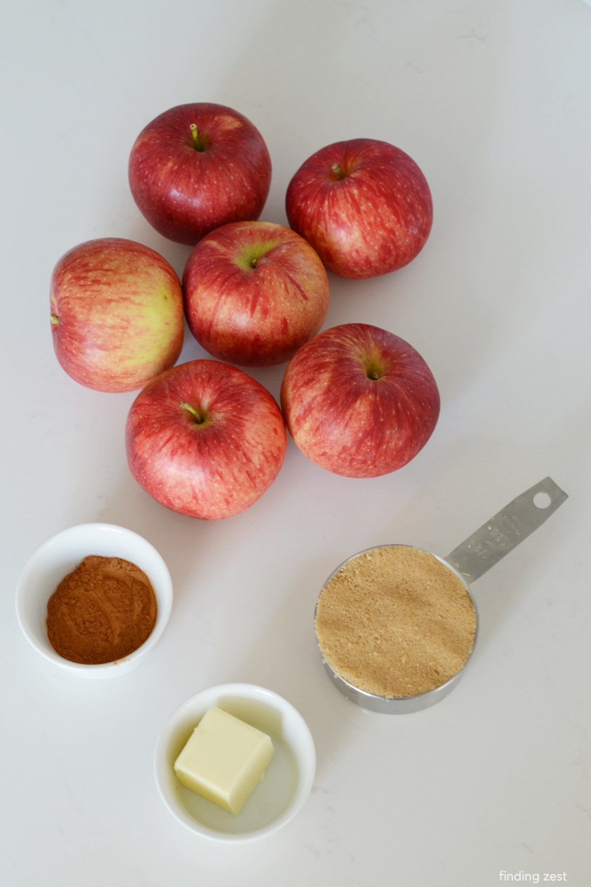 Ingrédients pour la recette de pommes frites Cassonade Beurre à la cannelle