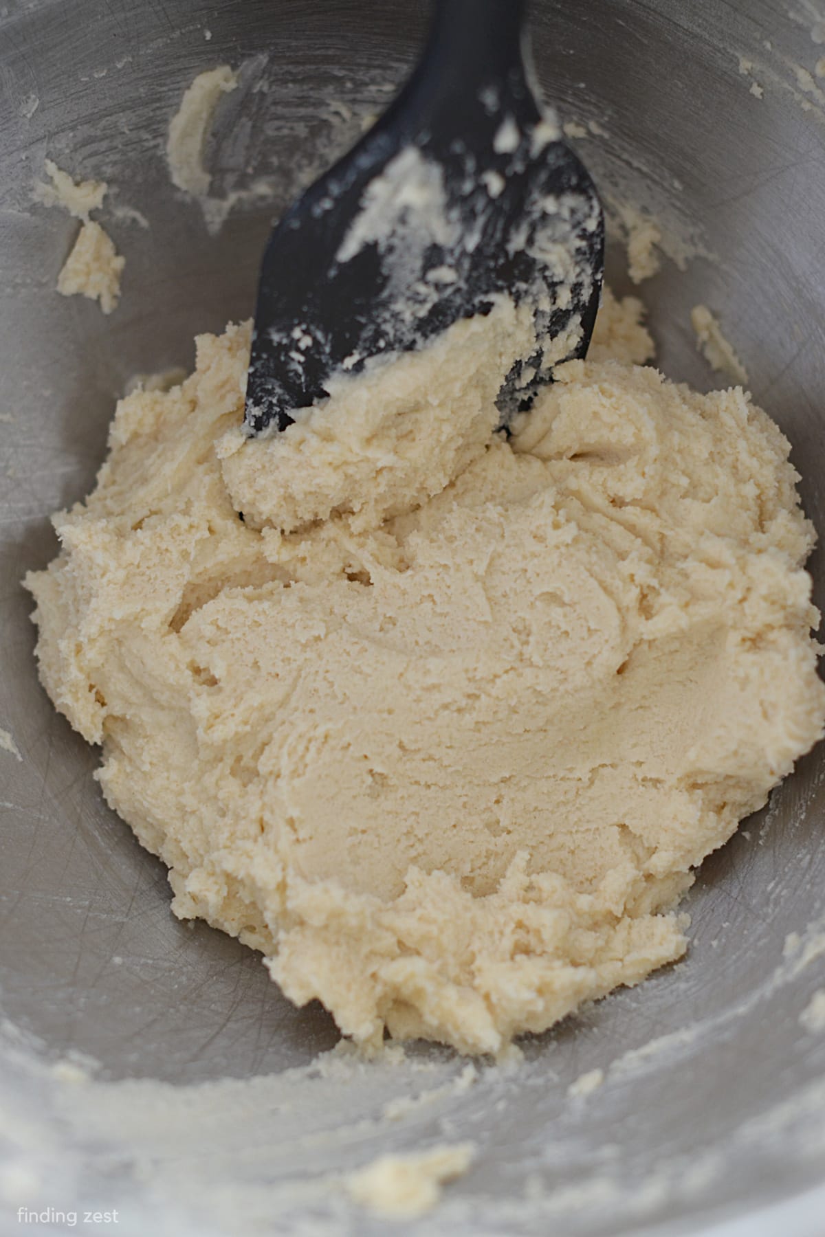 Edible cookie dough mixture