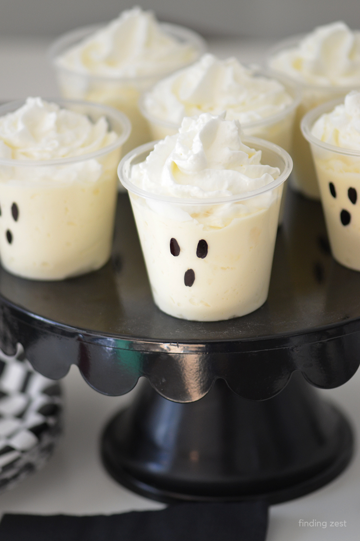 Hosting a Halloween party? These make-ahead ghost pudding cups are creamy, portable, and stackable — perfect for prepping ahead of time! A cute, no-bake dessert that’s festive, fun, and so simple to make.